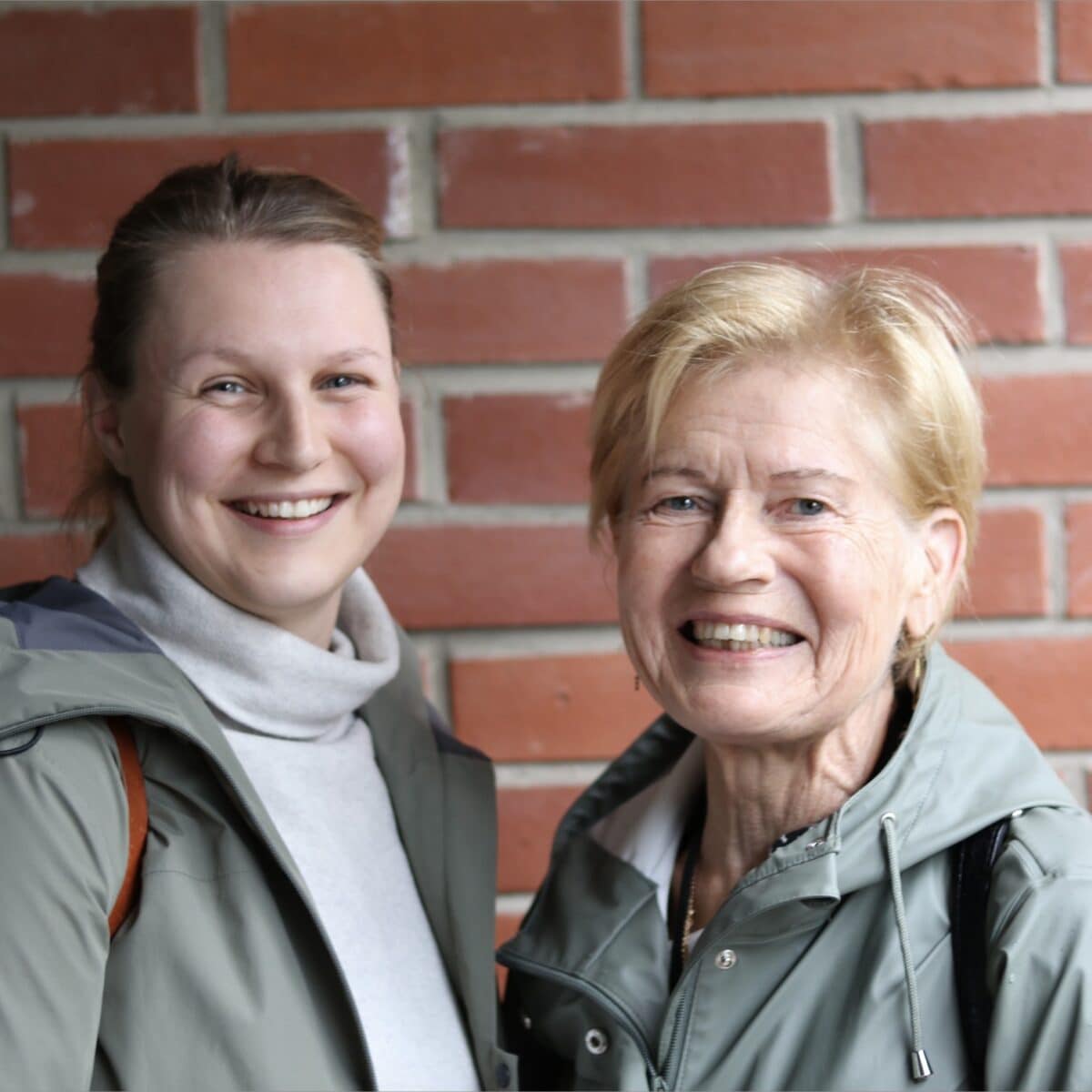 Asiantuntija Elisa Virtanen ja johtava asiantuntija Pirkko Kortekangas.