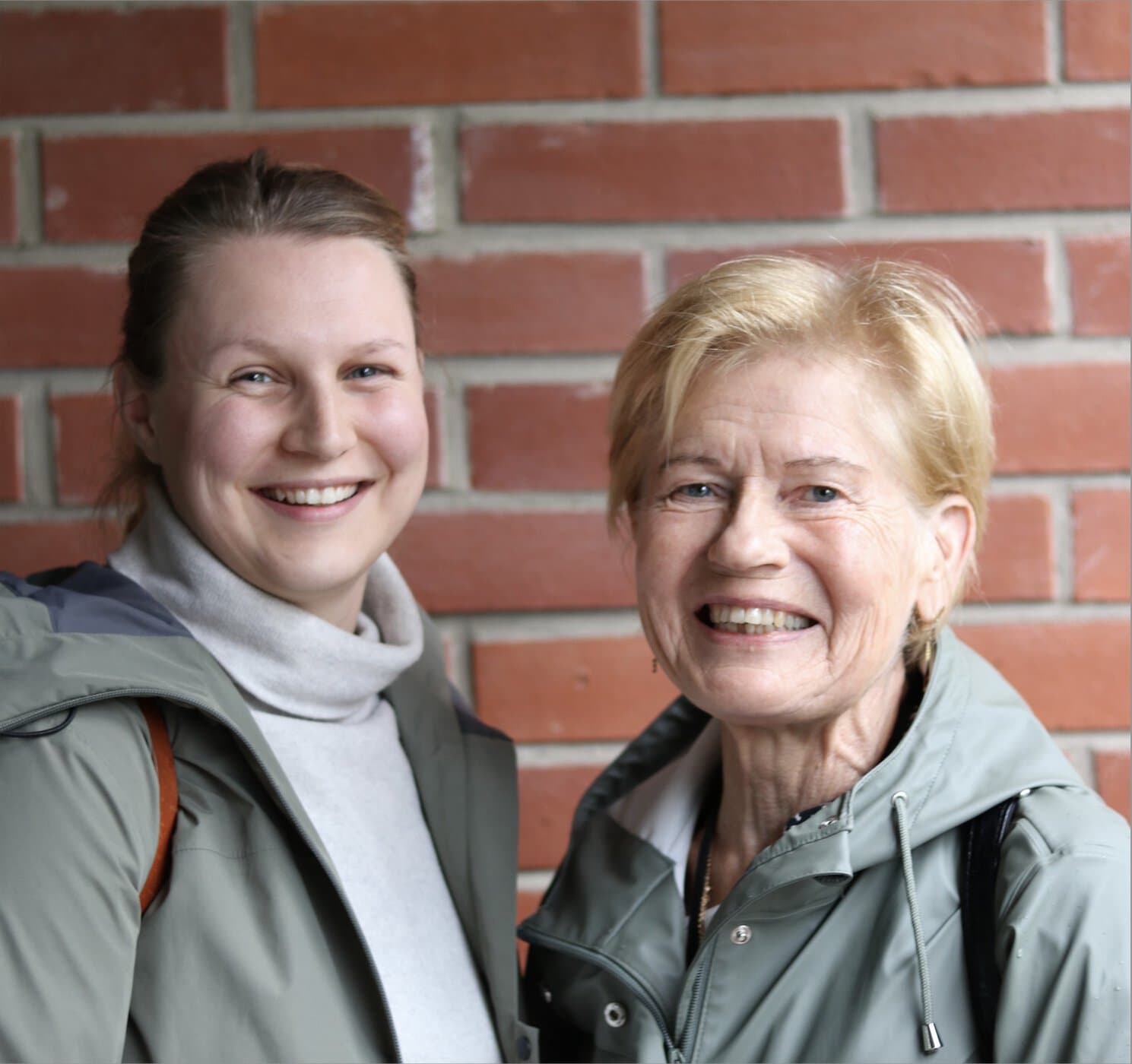 Asiantuntija Elisa Virtanen ja johtava asiantuntija Pirkko Kortekangas.